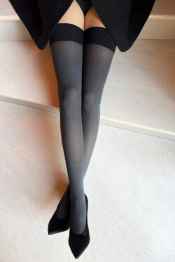 Alternative view of Veneziana Vera 60 den stay up -sukat